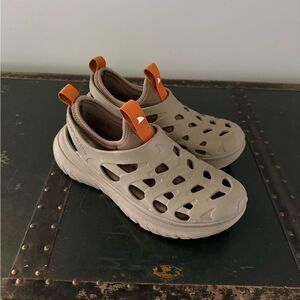 RUGGED SHARK Men's size 9 SHOES CLOGS with Neoprene Sock